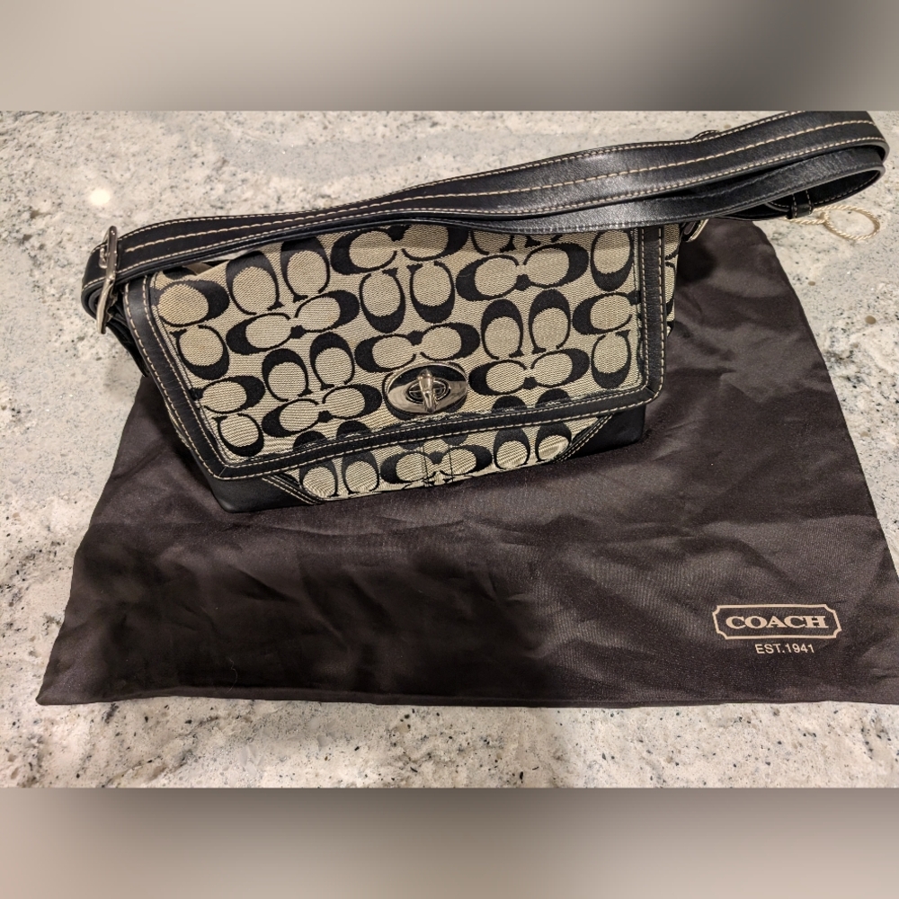 Coach crossbody Purse - Classic Coach fabric